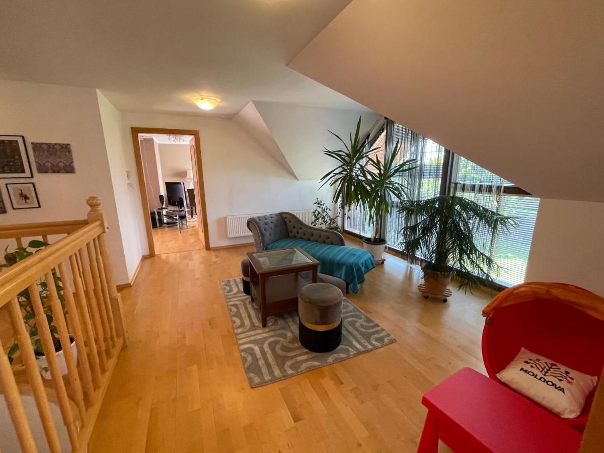 Vila Berlin Praha Bagian luar foto